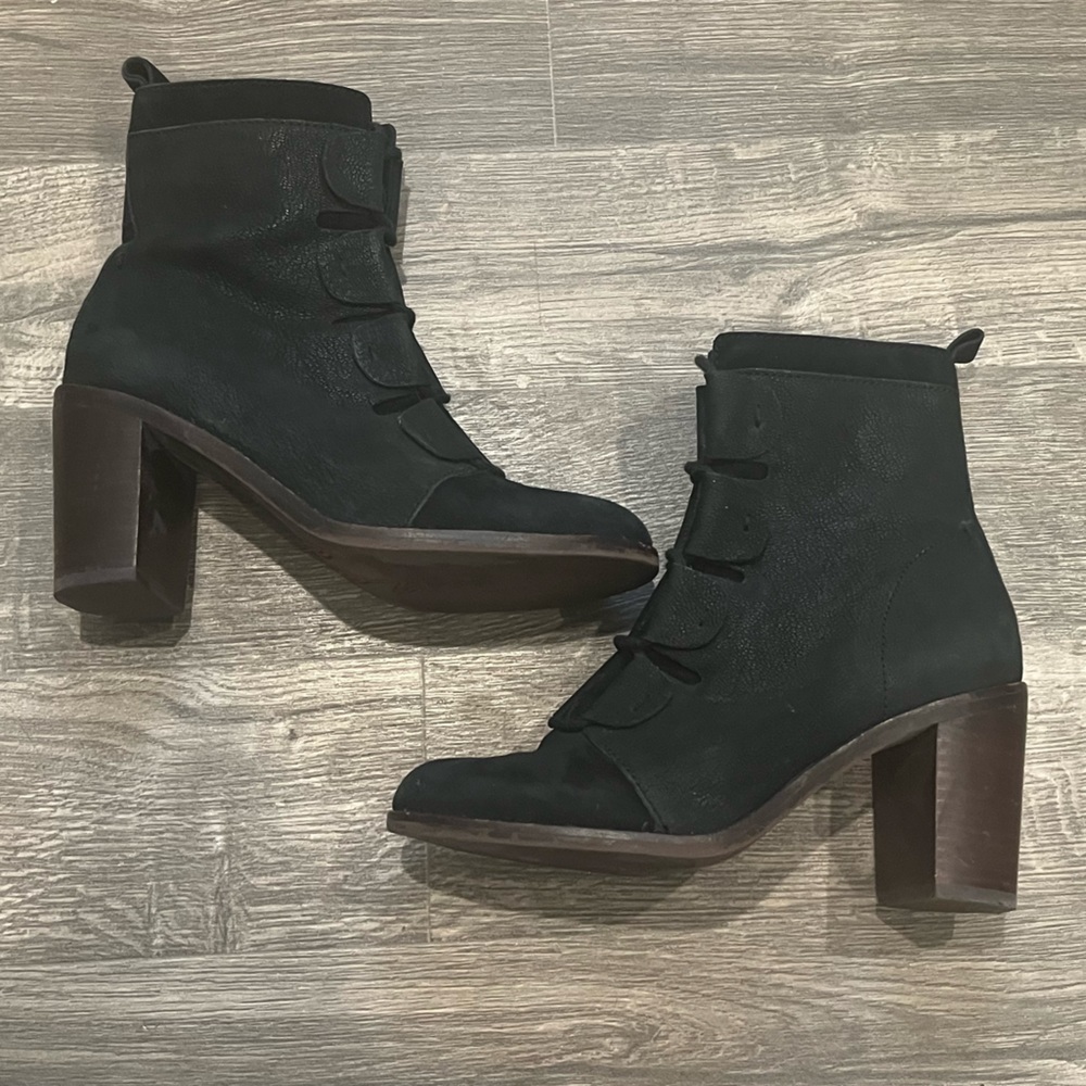 ED by Ellen Wallee Ankle Boots